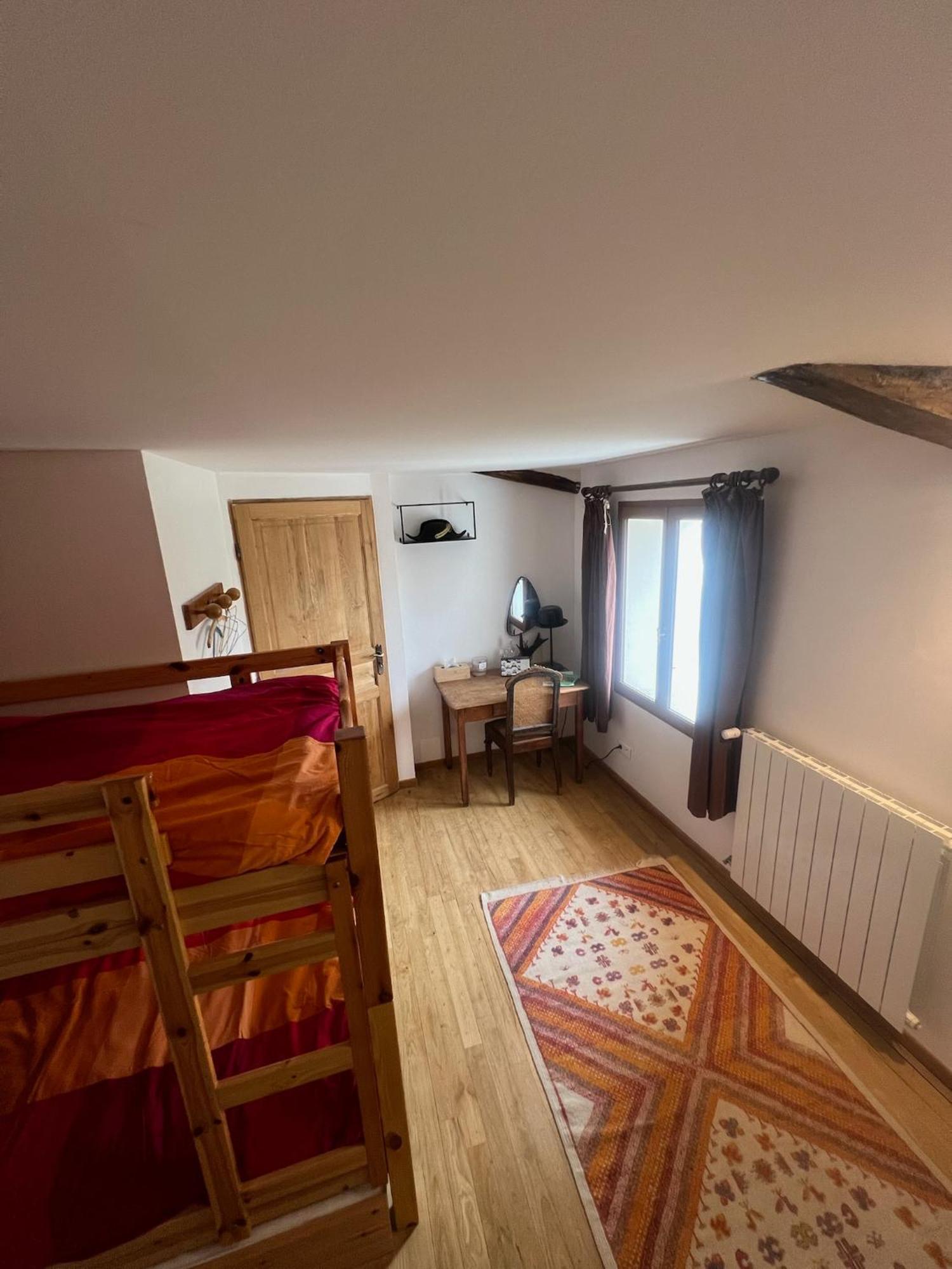 Les Garennes Hotel Saint-Uze ภายนอก รูปภาพ